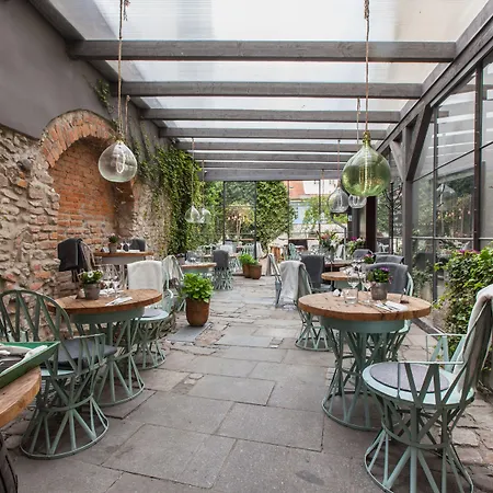 Cathedral Apart Otel 4*