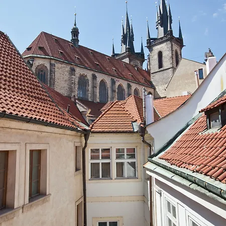 Caroline Old Town Square Hotel 4*