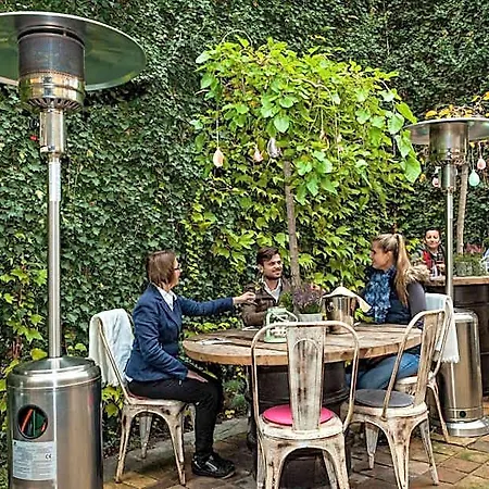 شقق كاتدرائية براغ 4* براغ
