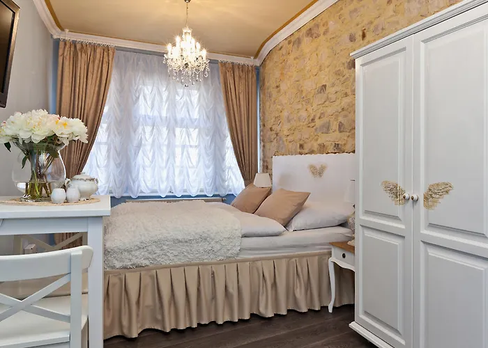 Aparthotel Cathedral 4*