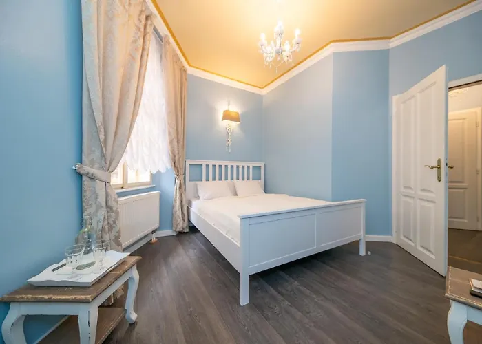 Cathedral Aparthotel 4*